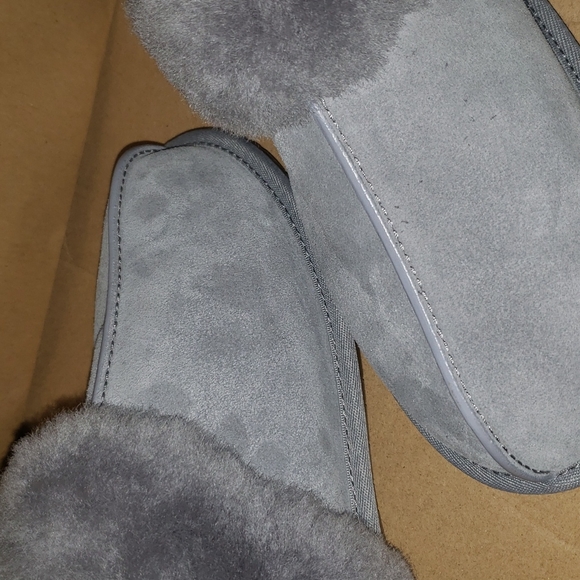 NWOB- UGG Women's Scuffette II Slipper size 10 in Gray - Picture 6 of 8